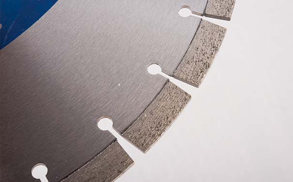 馬路切割機鋸片哪個廠家的鋸片好 性價比高？